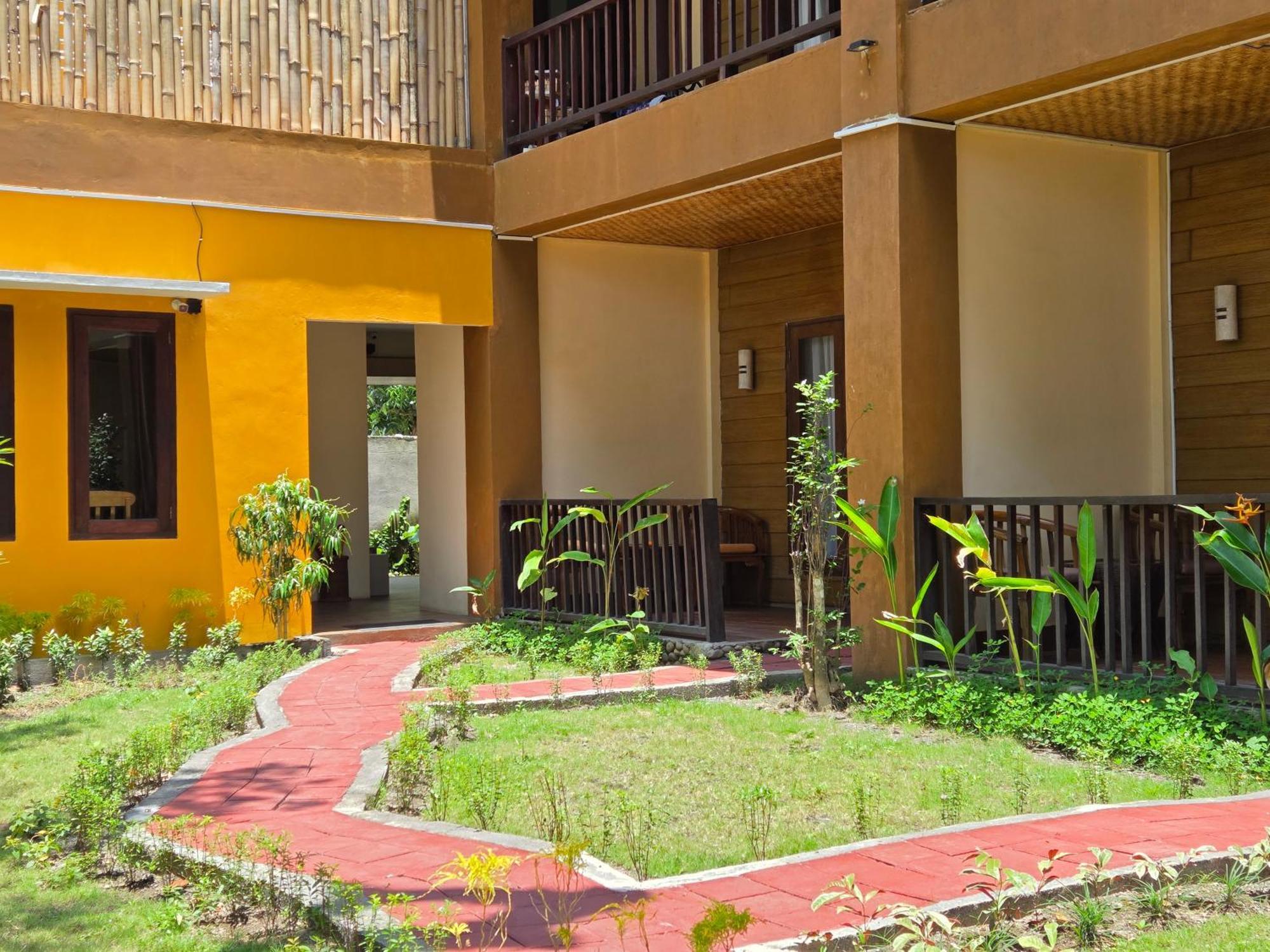 Sunsethouse Lombok Ξενοδοχείο Mangsit Εξωτερικό φωτογραφία